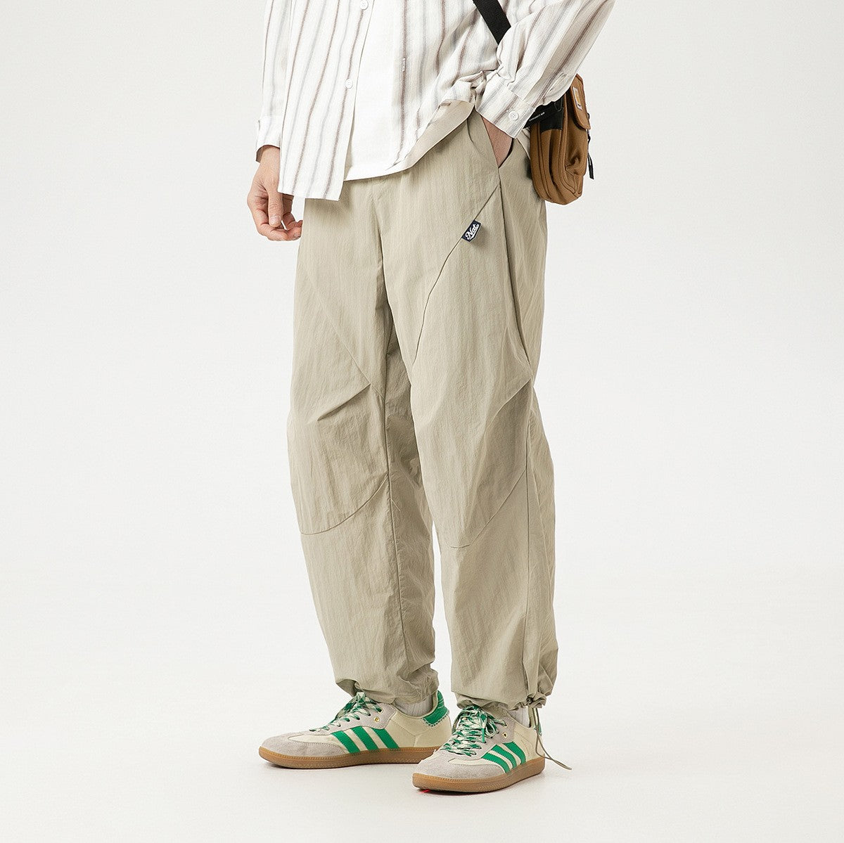 UNDREST アウトドア ルーズ パンツ 着用画像 4