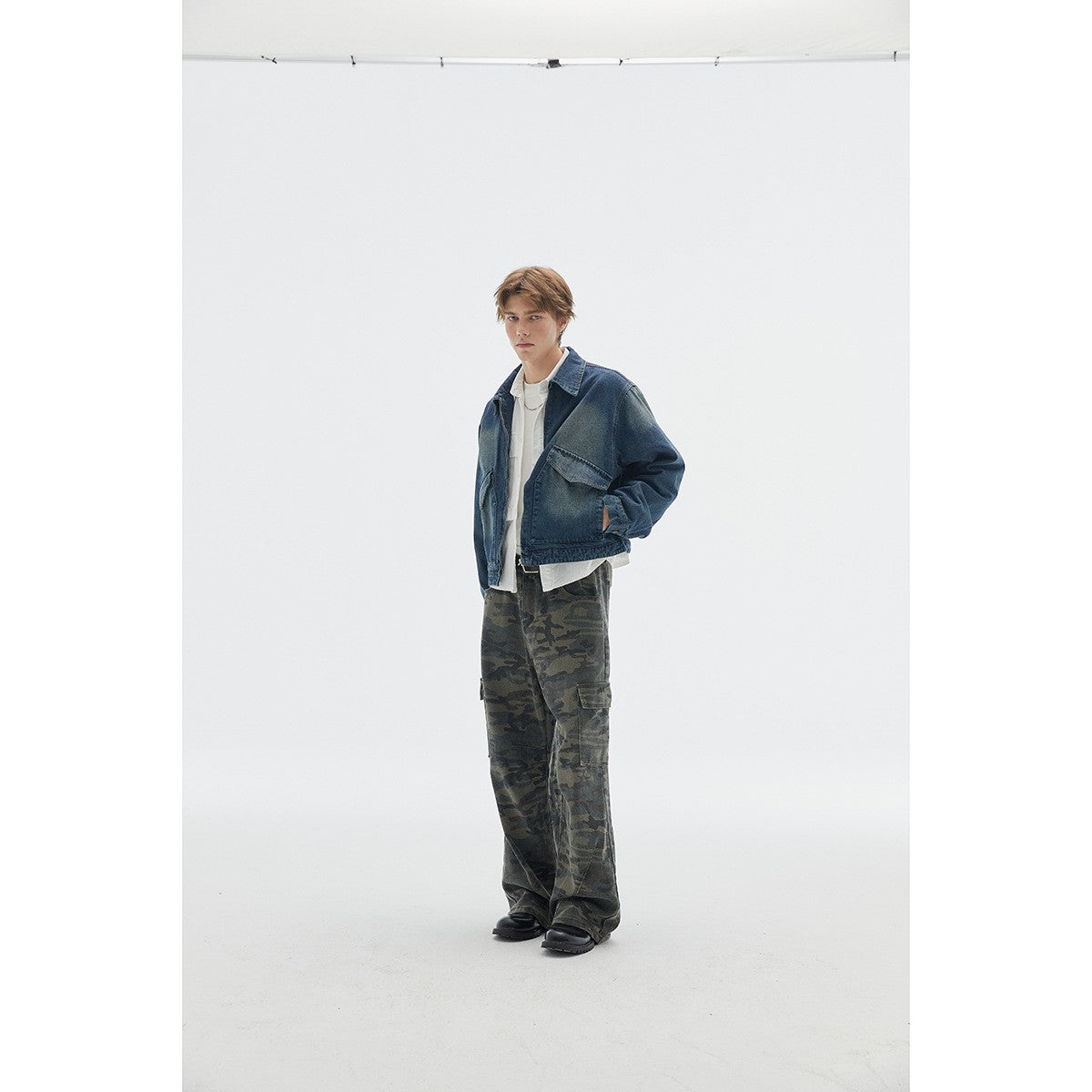 OUSWE レトロ ルーズ カーゴパンツ RK90 ダークグリーン 着用画像 4