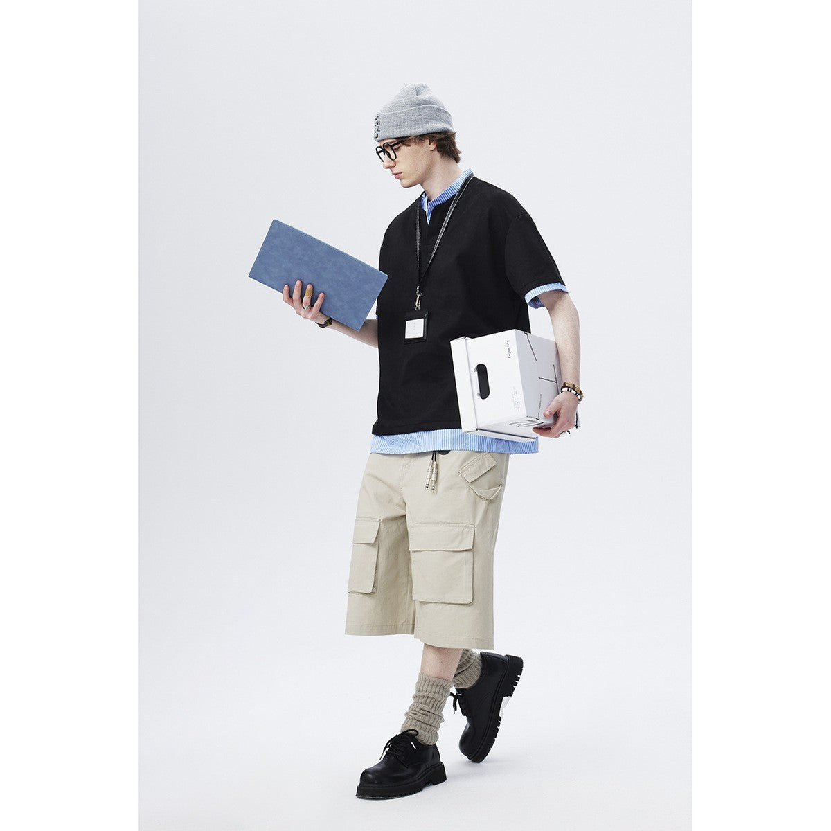 ANSWER ME レトロ Tシャツ T255 着用画像 4